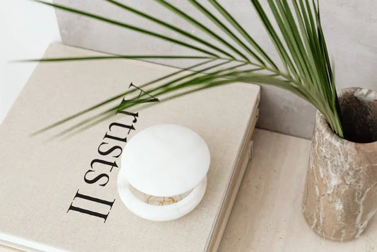 12 Must-Have Home Decor Pieces for an Inviting Home Aroma